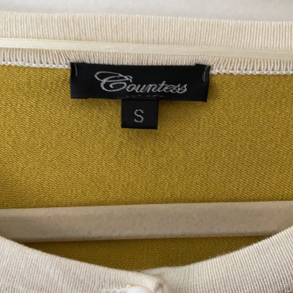 Cardigan - Picture 3 of 5